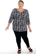 Vikki Vi Jersey Styx V-Neck 3/4 Sleeve Tunic